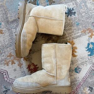 UGG #5220A Men’s Ultrashort Boot Classic